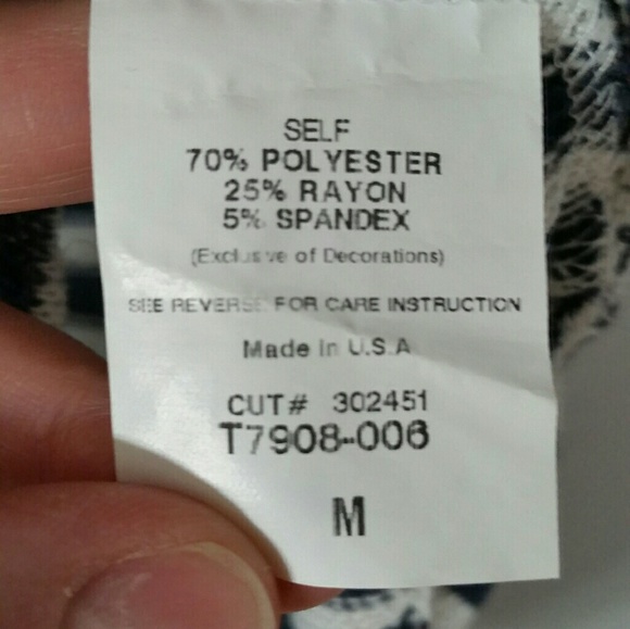 Lush 3/4 sleeve top - Picture 3 of 4